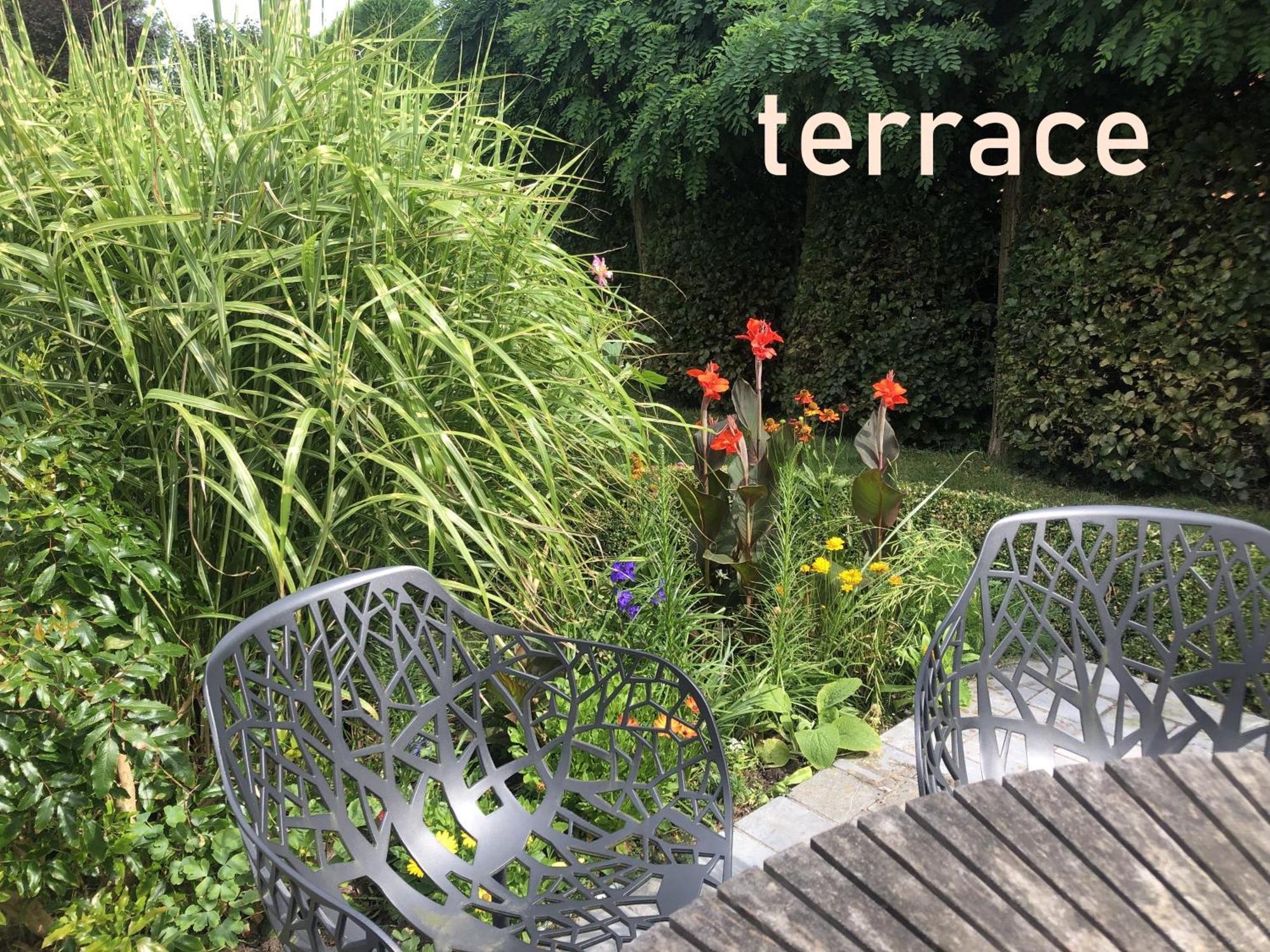 ヤブベーケ Cedrus Bed & Breakfast エクステリア 写真